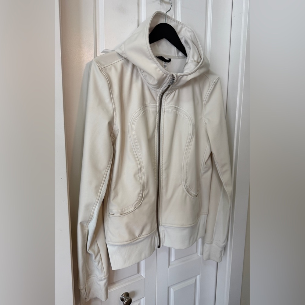 Lululemon Uba Hoodie Softshell | Size 8 - Picture 8 of 13